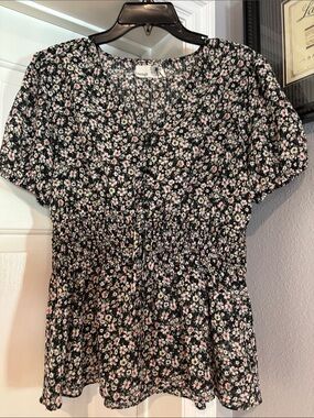 everleigh Black Floral Short Sleeve Smocked Peplum Blouse
